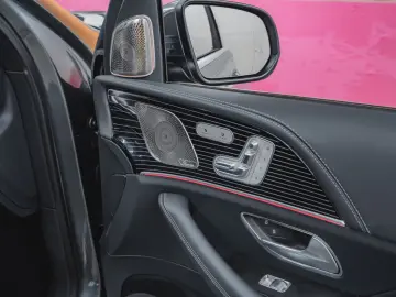 GLS 600 MAYBACH TWO-TONE FIRST HAND STOCK