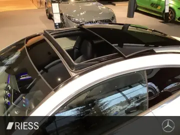 CLE 300 4M Cp AMG PANO FAHRASSIT DISTR MEMOR 360