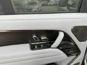 Range Rover 4.4 P615 SV 23Zoll AHK Stdhzg