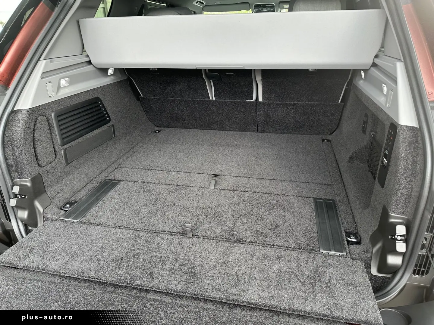 Range Rover 4.4 P615 SV 23Zoll AHK Stdhzg