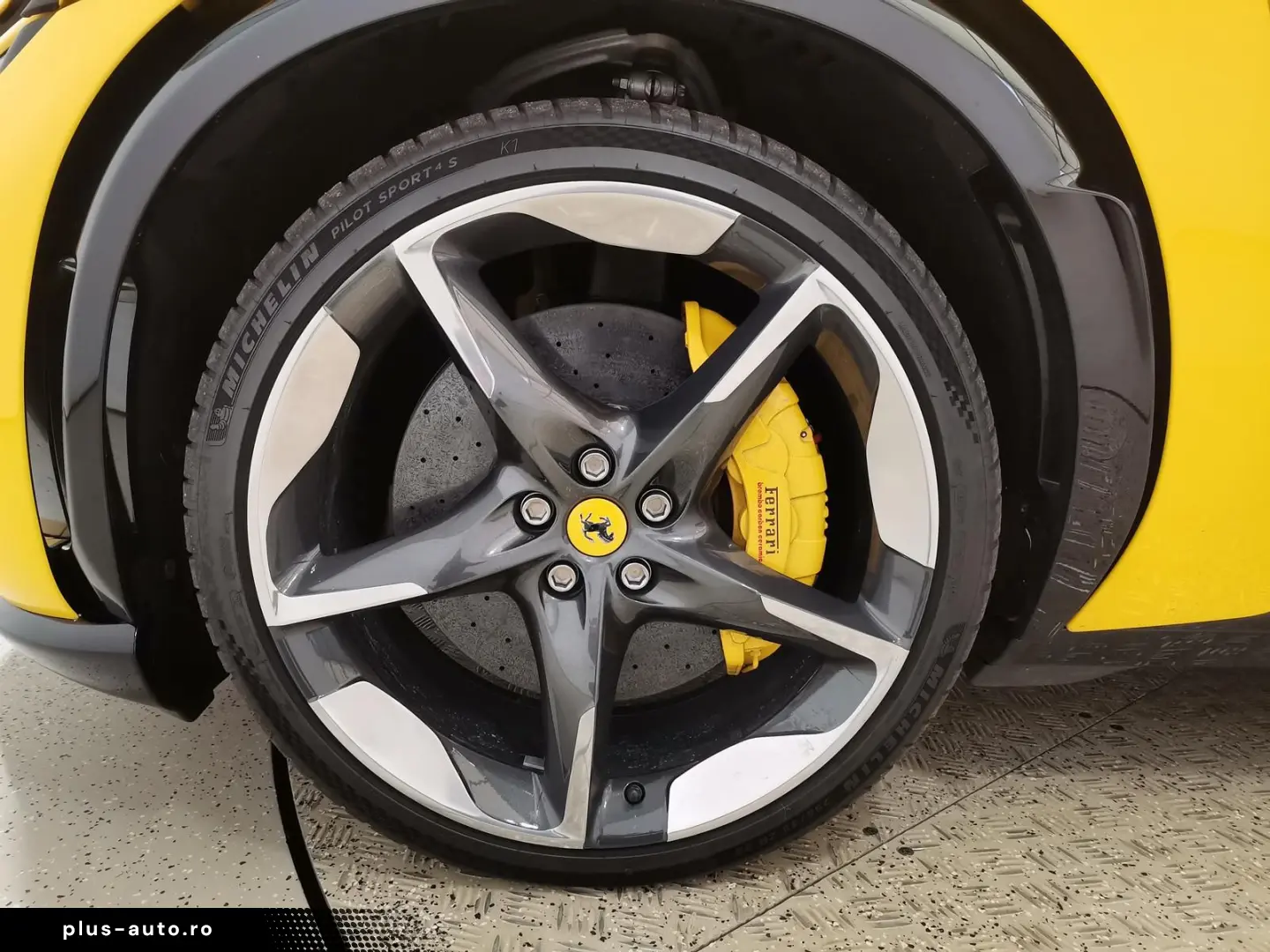 Purosangue 6.5 V12 Matrix Lift 360  Massage