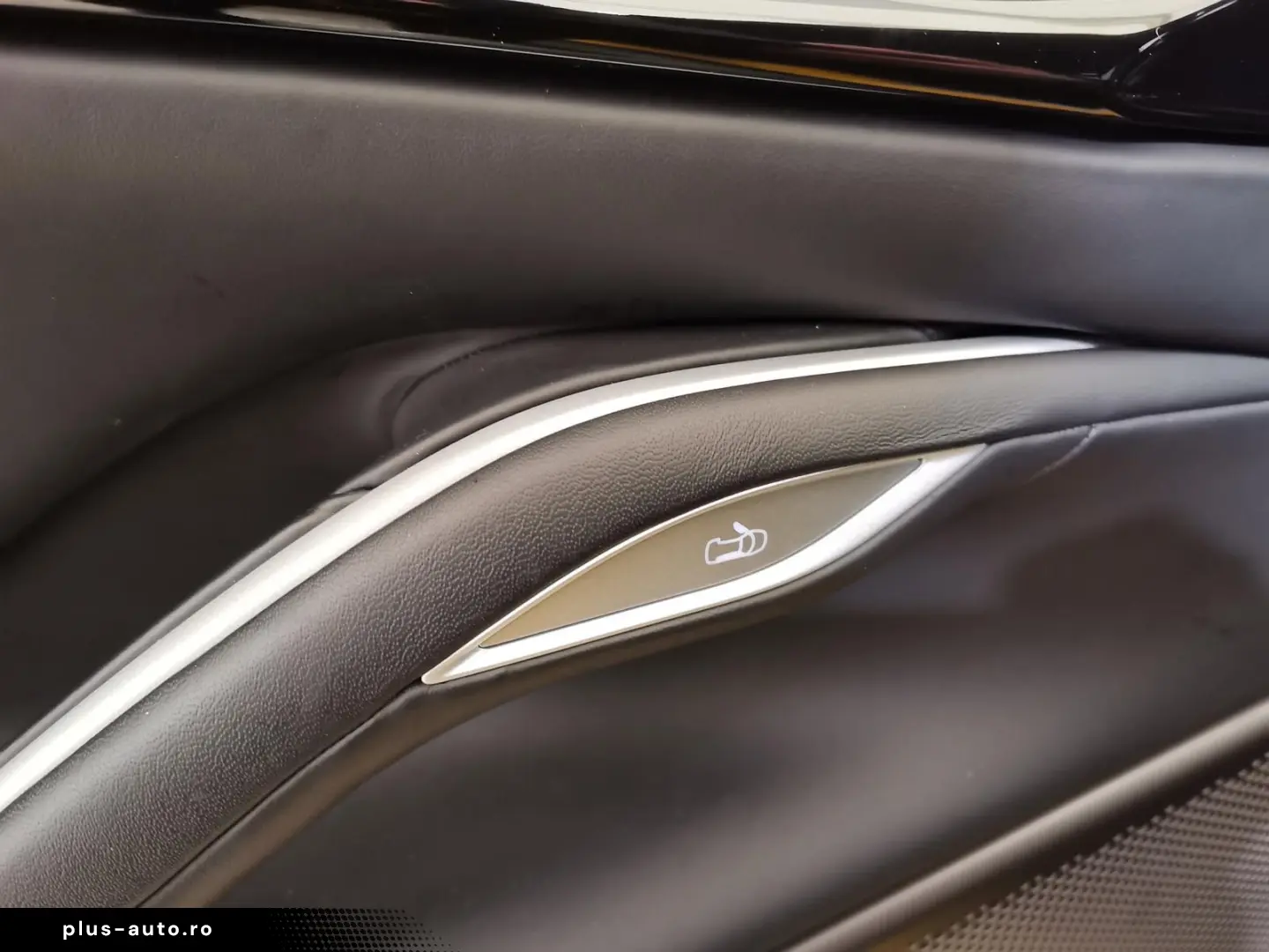 Purosangue 6.5 V12 Matrix Lift 360  Massage