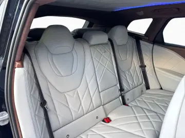 XM 50e LiveProf 360  Bowers&Wilkins  23