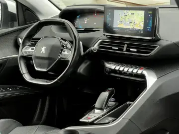 Peugeot 3008 Gen-Ii-2016