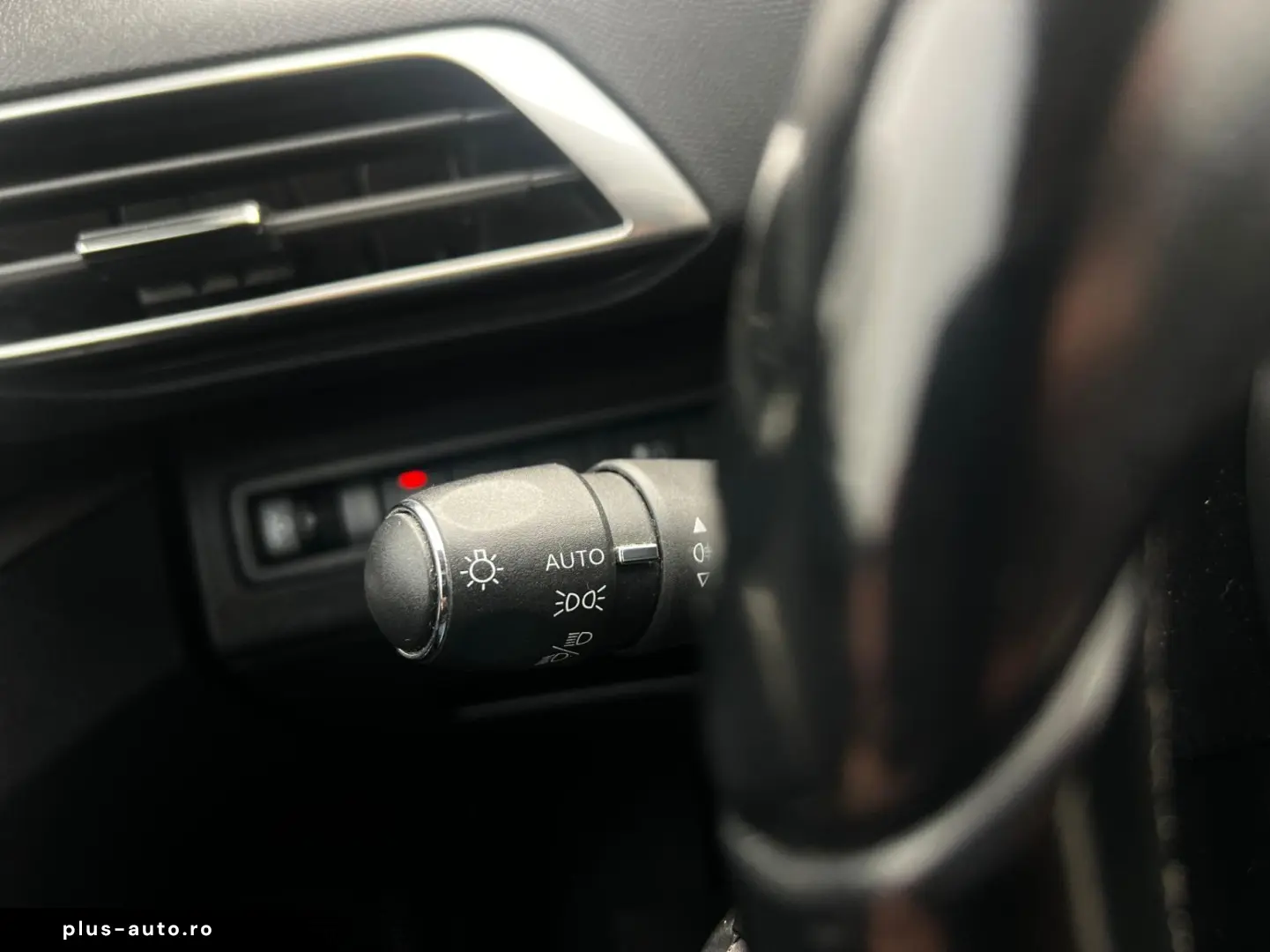 Peugeot 3008 Gen-Ii-2016