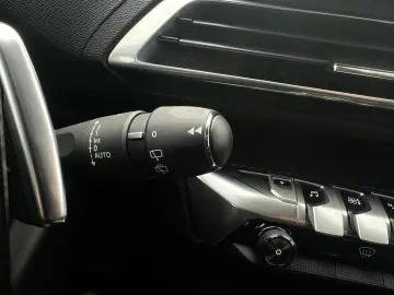 Peugeot 3008 Gen-Ii-2016