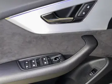 Q8 50 TDI quattro S line PANO LEDER ACC RFK AHK