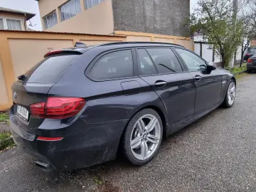 BMW M550