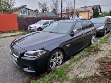 BMW M550