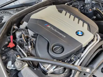 BMW M550