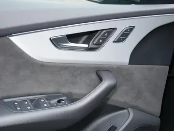 Q8 50 TDI 3x S Line Pano Standhzg HUD AHK B&O