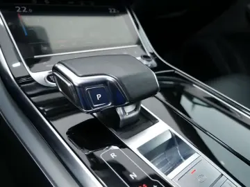 Q8 50 TDI 3x S Line Pano Standhzg HUD AHK B&O