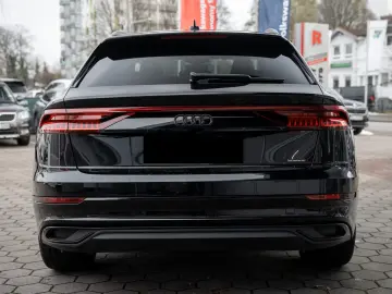 Q8 50 3.0 TDI quattro Kam. Leder Navi Sportp. LM