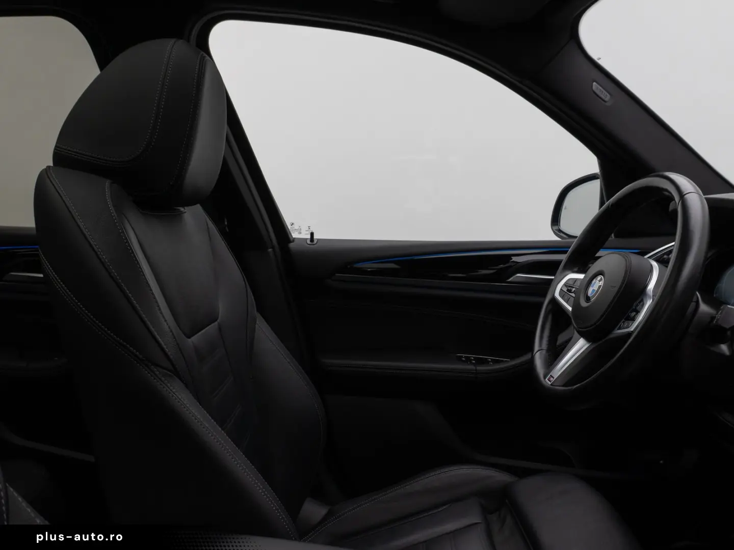 X3 xD30e Panorama HUD DAB HiFi Komfort Sport 20