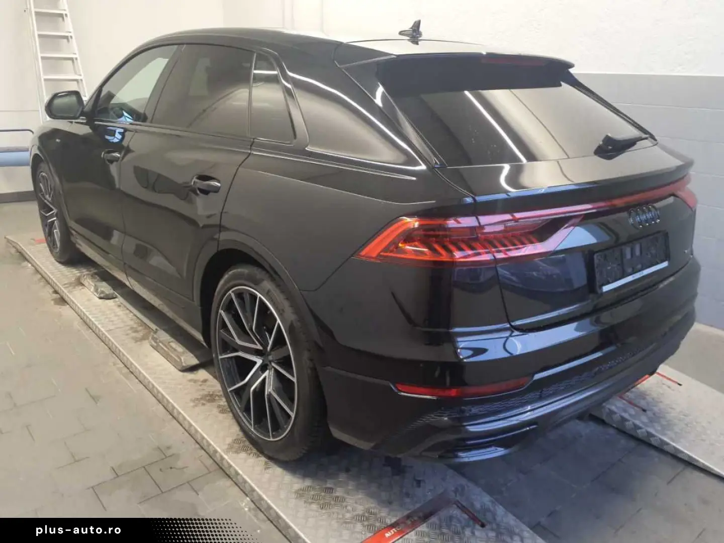 Q8 S line comp. plus 50 TDI Pano HD Matrix B&O A