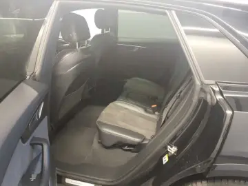 Q8 S line comp. plus 50 TDI Pano HD Matrix B&O A