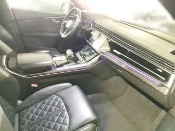 Q8 50 TDI qu S line competition  Matrix Leder Lu