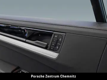 Cayenne E-Hybrid Luft;BOSE;Pano;14-Wege Sitze