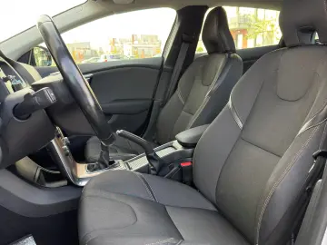 Volvo V40 1.6 D2 Cross Country