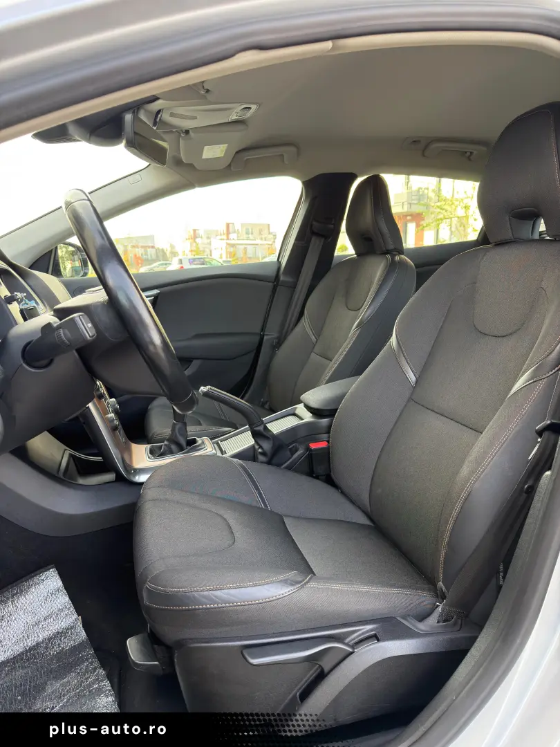 Volvo V40 1.6 D2 Cross Country