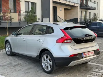 Volvo V40 1.6 D2 Cross Country