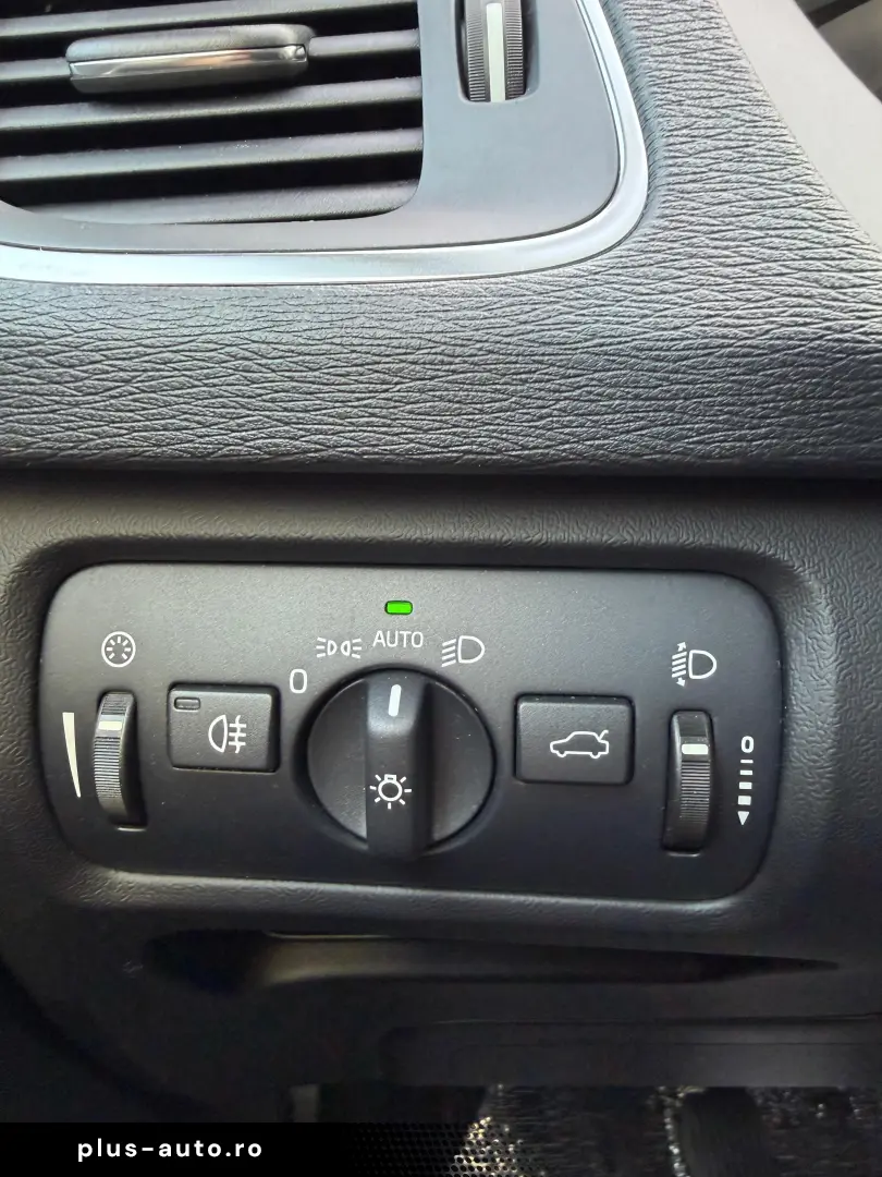 Volvo V40 1.6 D2 Cross Country