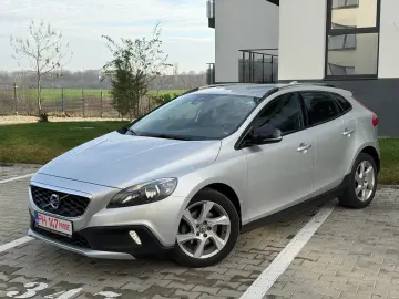 Volvo V40 1.6 D2 Cross Country