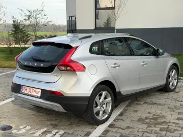 Volvo V40 1.6 D2 Cross Country