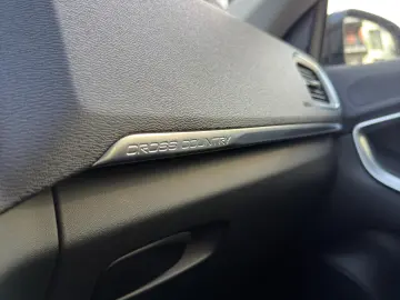 Volvo V40 1.6 D2 Cross Country