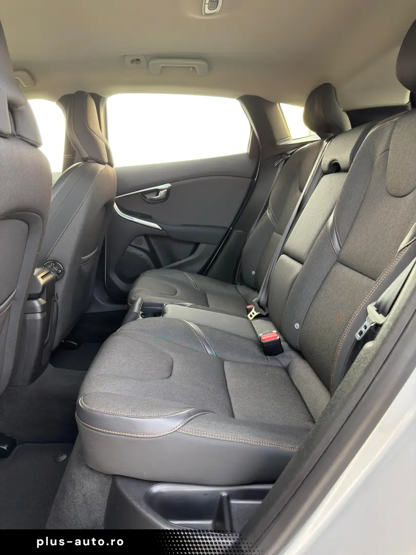 Volvo V40 1.6 D2 Cross Country