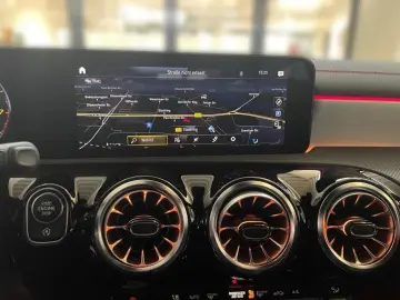 CLA 250 Coupé AMG Night Sport ACC LED SHZ Ambie.