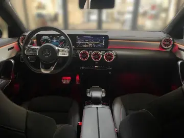 CLA 250 Coupé AMG Night Sport ACC LED SHZ Ambie.