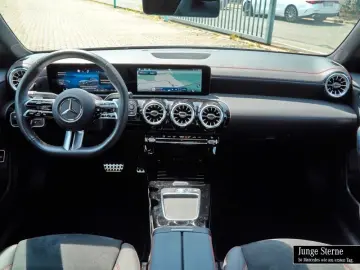 CLA 180 AMG ADVP AMBIENTE KAM 18'' LENKRADHZG KE