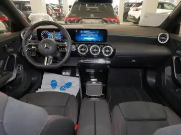 CLA 180 Coupé   AMG MEMO AHK KAMERA PANO SPUR