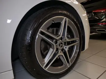 CLA 180 Coupé   AMG MEMO AHK KAMERA PANO SPUR