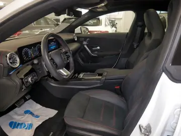 CLA 180 Coupé   AMG MEMO AHK KAMERA PANO SPUR