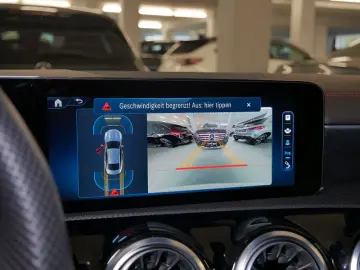 CLA 180 Coupé   AMG MEMO AHK KAMERA PANO SPUR