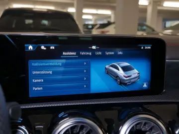 CLA 180 Coupé   AMG MEMO AHK KAMERA PANO SPUR