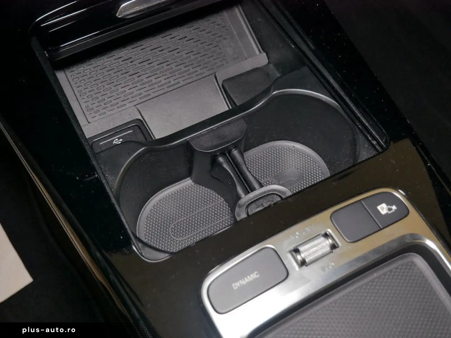 CLA 180 Coupé   AMG MEMO AHK KAMERA PANO SPUR