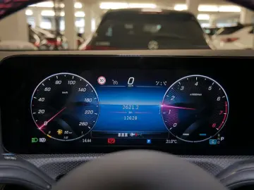 CLA 180 Coupé   AMG MEMO AHK KAMERA PANO SPUR