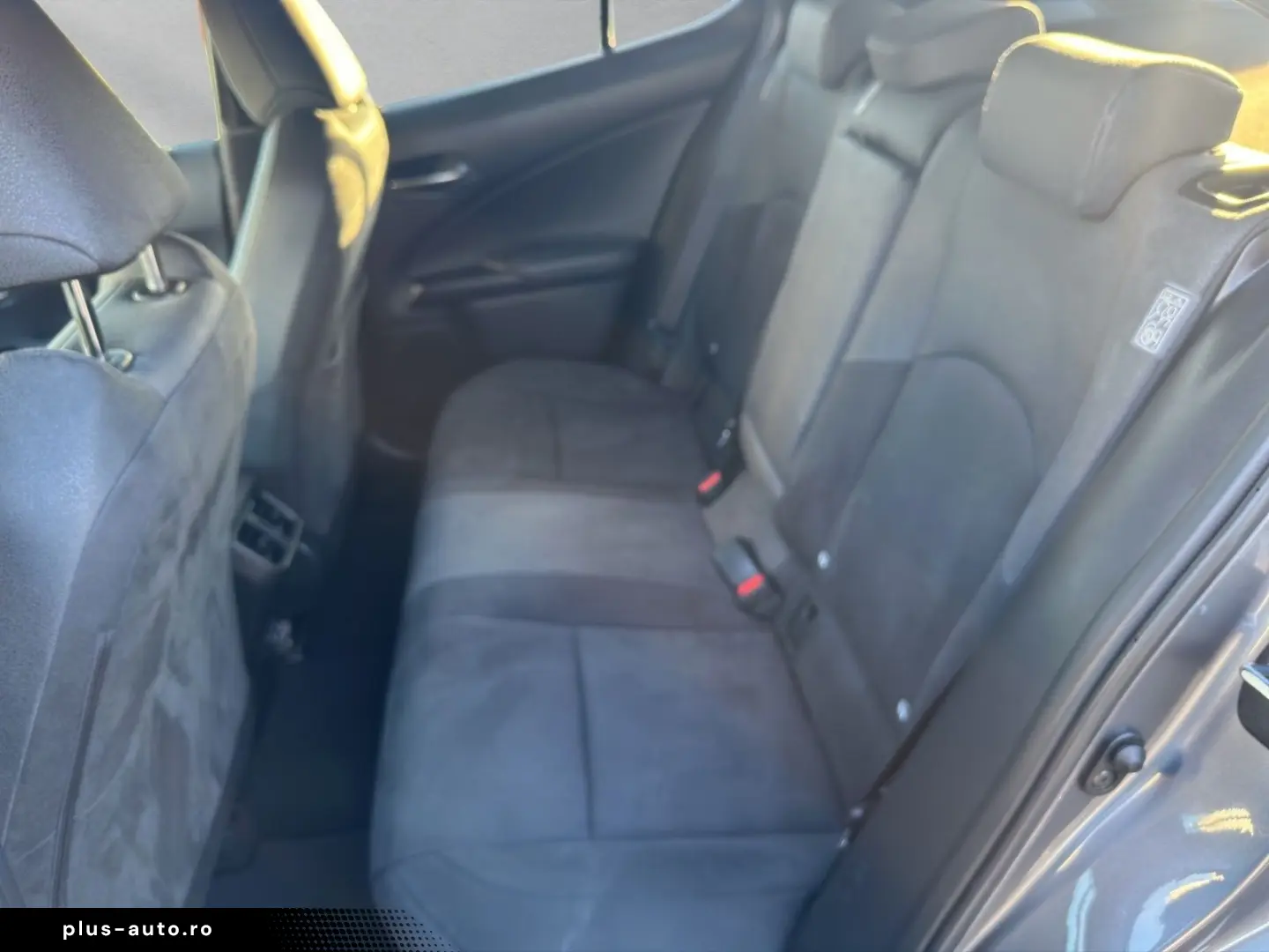 UX 250 h STYLE Edition 15J-GARANTIE