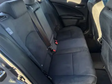 UX 250 h STYLE Edition 15J-GARANTIE