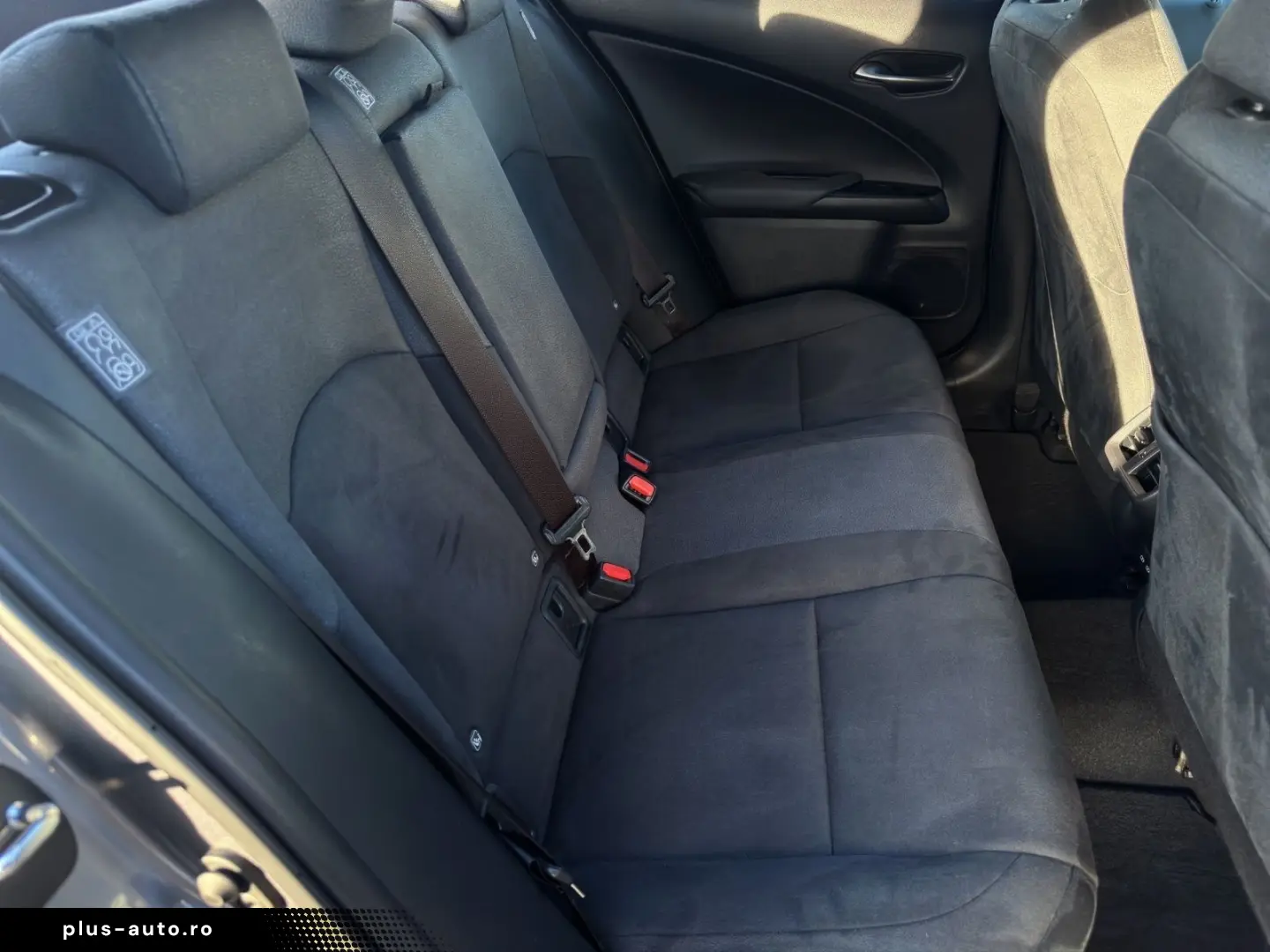 UX 250 h STYLE Edition 15J-GARANTIE