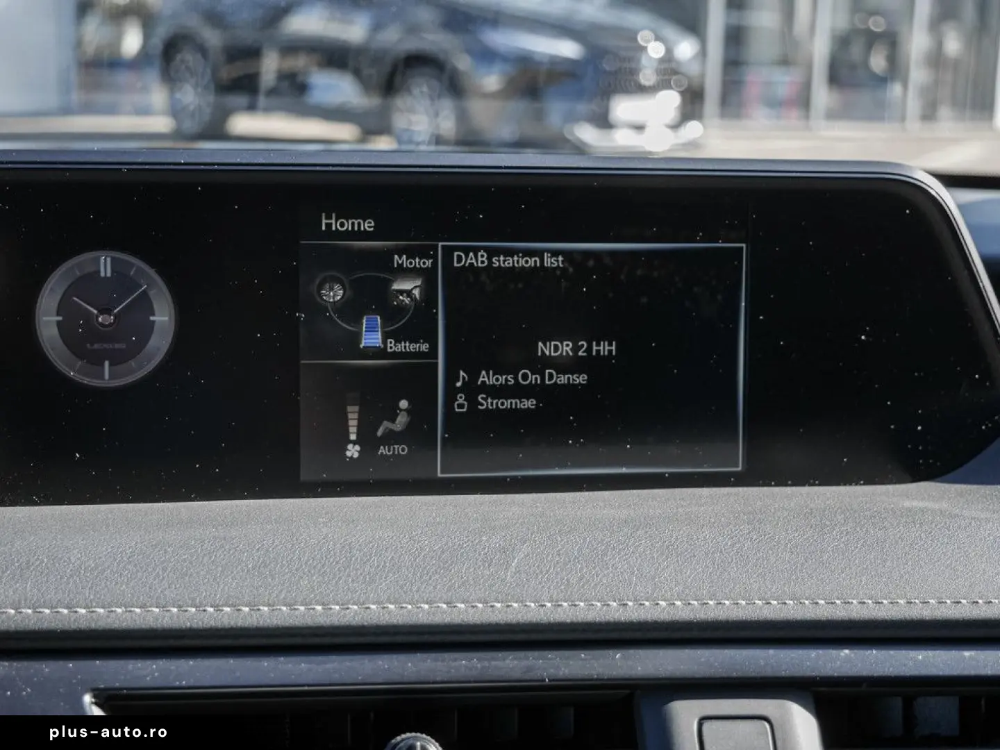 UX 250h Style Edition LENKRADHEIZUNG LED Carplay