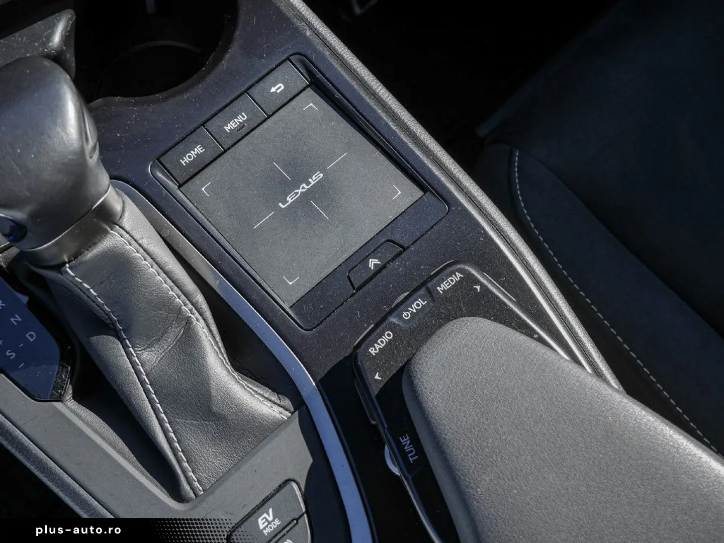 UX 250h Style Edition LENKRADHEIZUNG LED Carplay