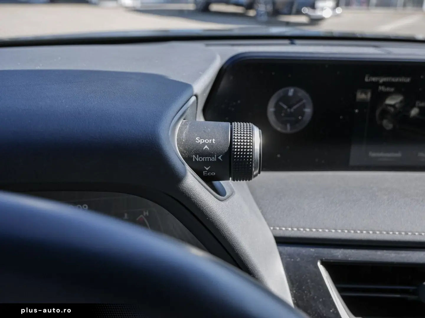 UX 250h Style Edition LENKRADHEIZUNG LED Carplay