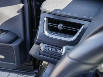 UX 250h Style Edition LENKRADHEIZUNG LED Carplay