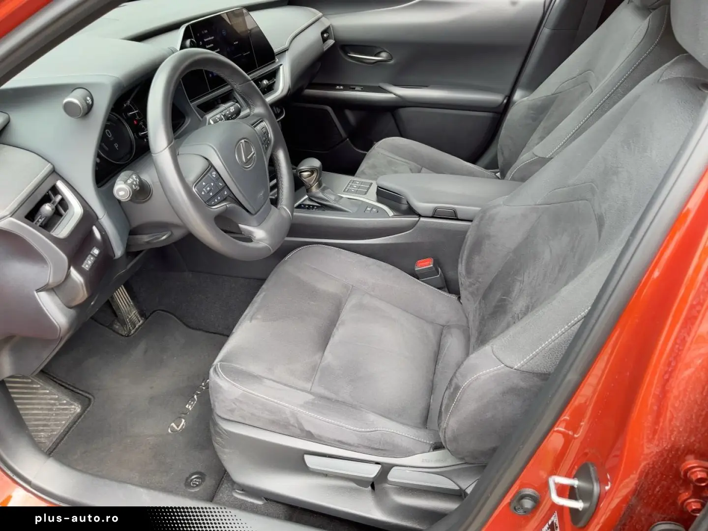 UX 250h Style Edition CloudNavi KAM DAB SHZ