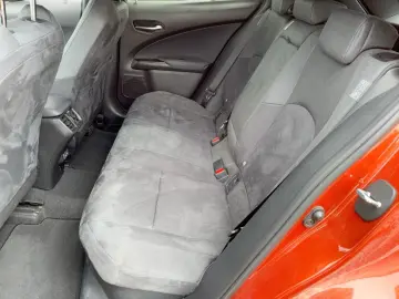 UX 250h Style Edition CloudNavi KAM DAB SHZ