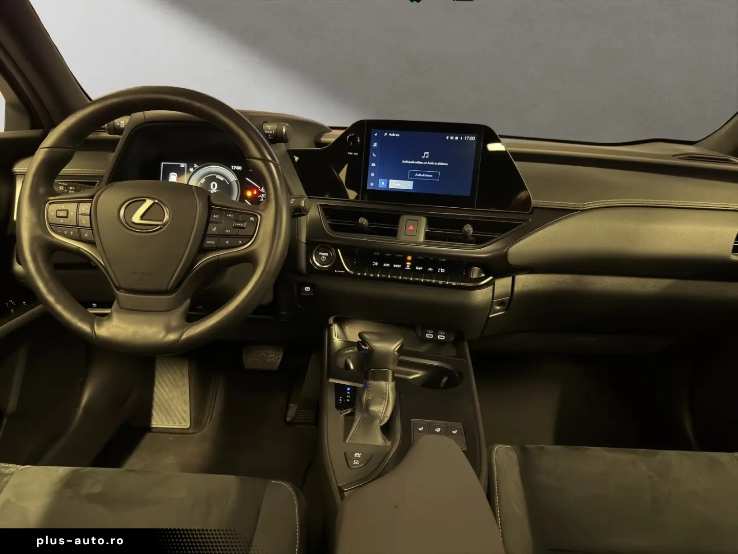 UX 250h STYLE 1HD CARPLAY PDC 15J-GARANTIE